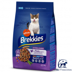 Brekkies Gatos Esterilizados con Pollo, Verduras y Cereales